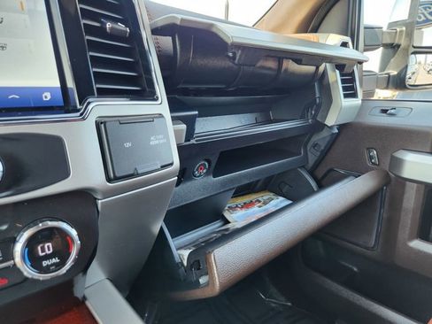 Used 2022 Ford F250 King Ranch w/ Chrome Package image 14
