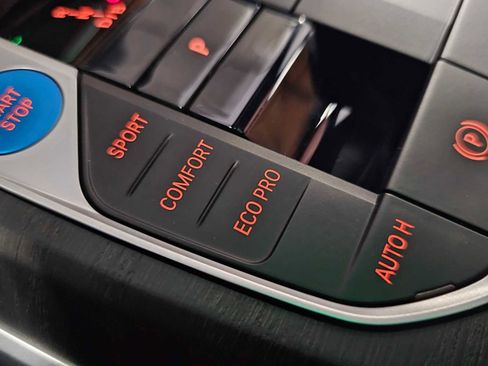 Certified 2023 BMW i4 eDrive35 image 20