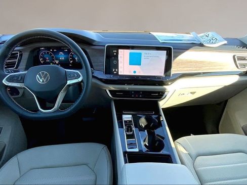 New 2026 Volkswagen Atlas SEL image 5