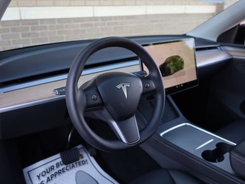 Used 2023 Tesla Model Y Long Range AWD/4WD image 13