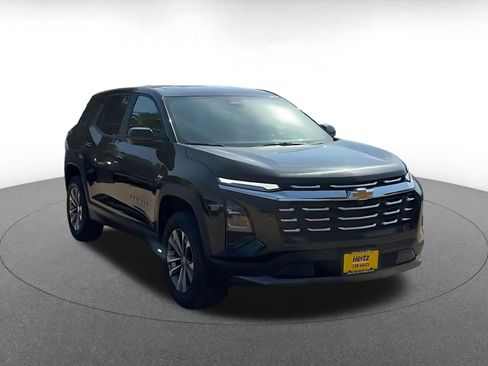 Used 2025 Chevrolet Equinox LT FWD image 3