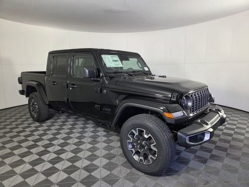 New 2026 Jeep Gladiator Sport image 2