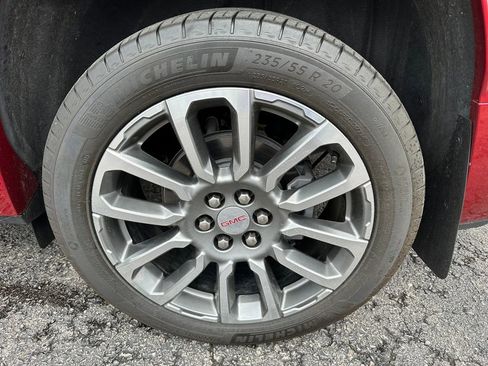 Used 2022 GMC Acadia Denali w/ Denali Ultimate Package FWD image 40