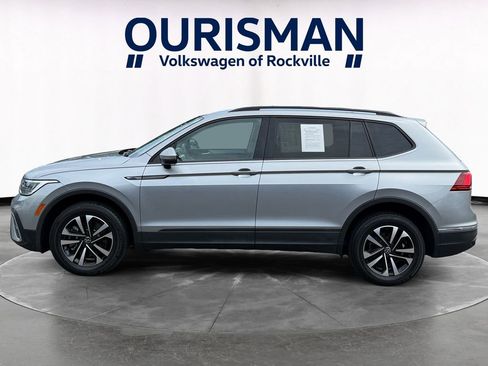 Used 2023 Volkswagen Tiguan S FWD image 3