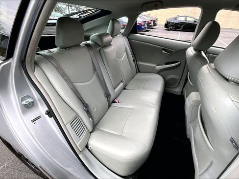 Used 2012 Toyota Prius Three image 17