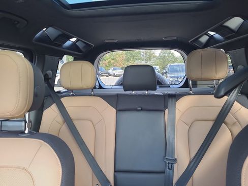 New 2026 Land Rover Defender 110 V8 image 28