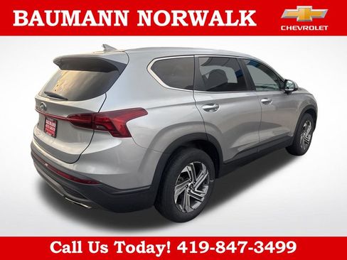 Used 2023 Hyundai Santa Fe SE FWD image 5