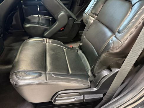 Used 2018 Lincoln Navigator Select image 24