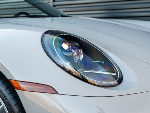 Certified 2021 Porsche 911 Carrera image 35