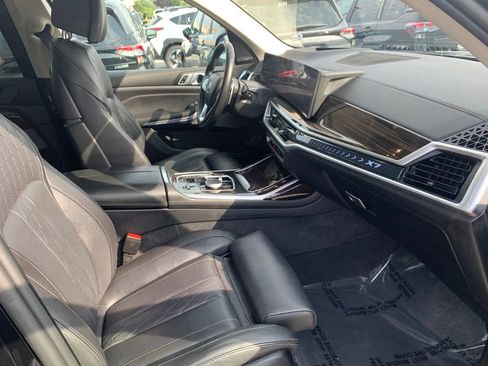 Used 2025 BMW X7 xDrive40i AWD/4WD image 24