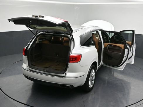 Used 2017 Buick Enclave Premium image 36