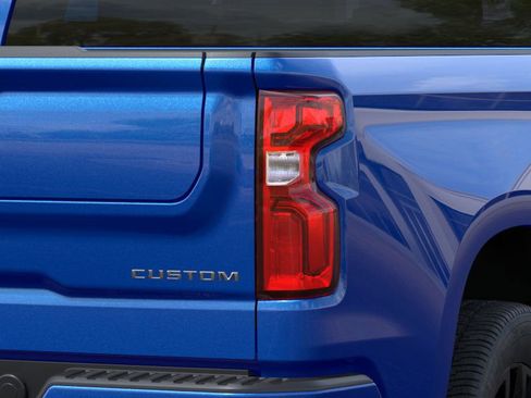 New 2025 Chevrolet Silverado 1500 Custom image 11