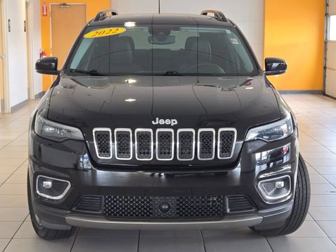 Used 2022 Jeep Cherokee Limited AWD/4WD image 3