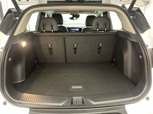 Used 2025 Buick Encore GX Preferred w/ Comfort Package image 18