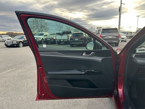 Used 2023 Kia K5 GT-Line image 27