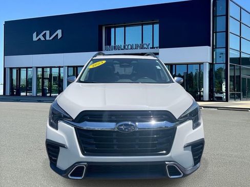 Used 2023 Subaru Ascent Touring AWD/4WD image 2
