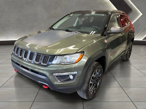 Used 2019 Jeep Compass Trailhawk w/ Cold Weather Group AWD/4WD image 7