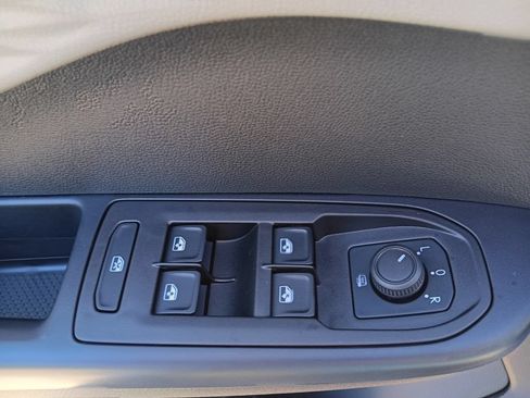 Used 2024 Volkswagen Taos S AWD/4WD image 15