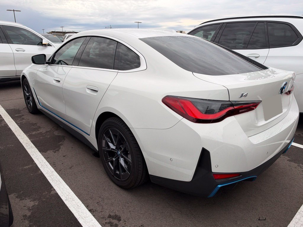Certified 2023 BMW i4 eDrive40 RWD image 3