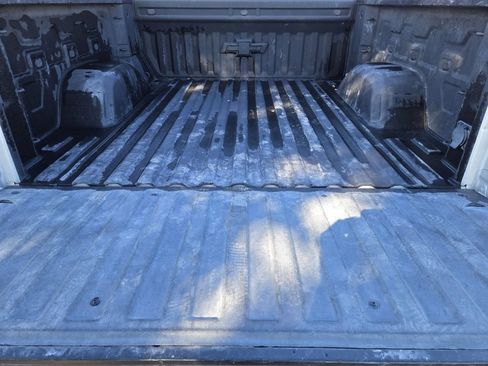 Used 2022 Chevrolet Silverado 1500 LTZ w/ LTZ Convenience Package II RWD image 31