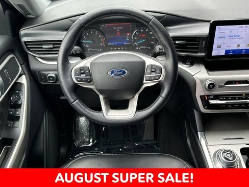 Used 2021 Ford Explorer XLT w/ Equipment Group 202A RWD image 13