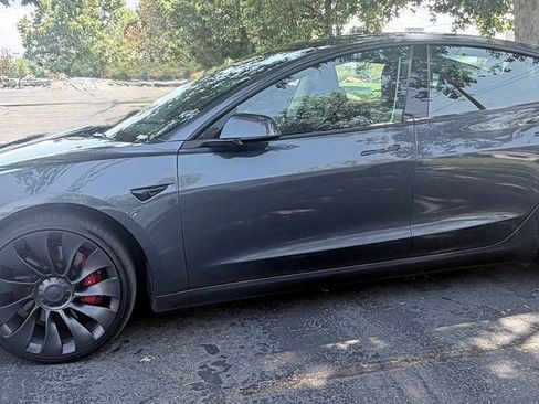 Used 2023 Tesla Model 3 Performance AWD/4WD image 3