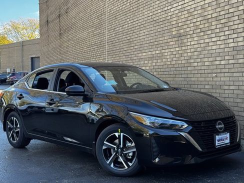 New 2025 Nissan Sentra SV image 2