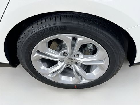 New 2025 Honda Accord LX image 34