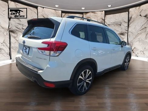 Used 2021 Subaru Forester Limited AWD/4WD image 5