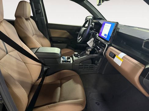New 2026 Toyota 4Runner Limited AWD/4WD image 18