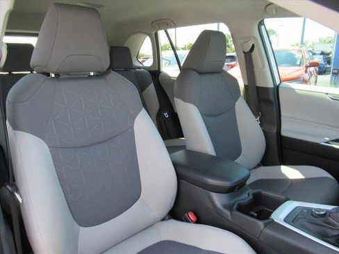 Used 2024 Toyota RAV4 XLE image 11