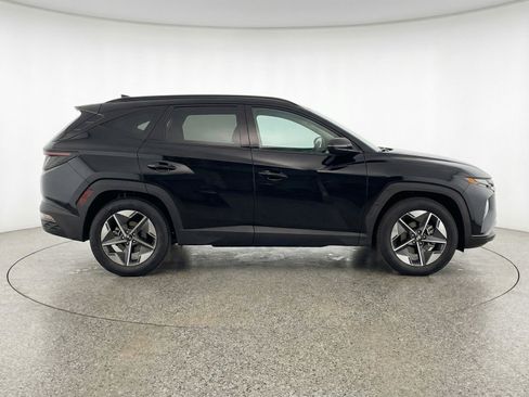 Used 2025 Hyundai Tucson SEL image 11