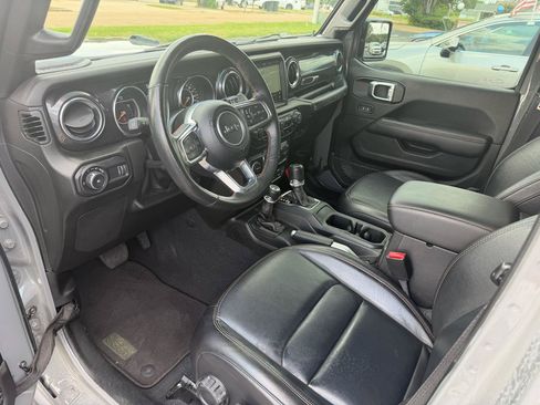 Used 2023 Jeep Wrangler Unlimited Rubicon 392 w/ Xtreme Recon 35" Tire Package AWD/4WD image 15