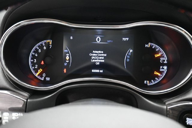 Used 2020 Jeep Grand Cherokee Overland AWD/4WD image 13