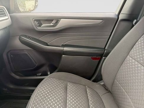 Used 2023 Ford Escape Active w/ Cold Weather Package FWD image 21