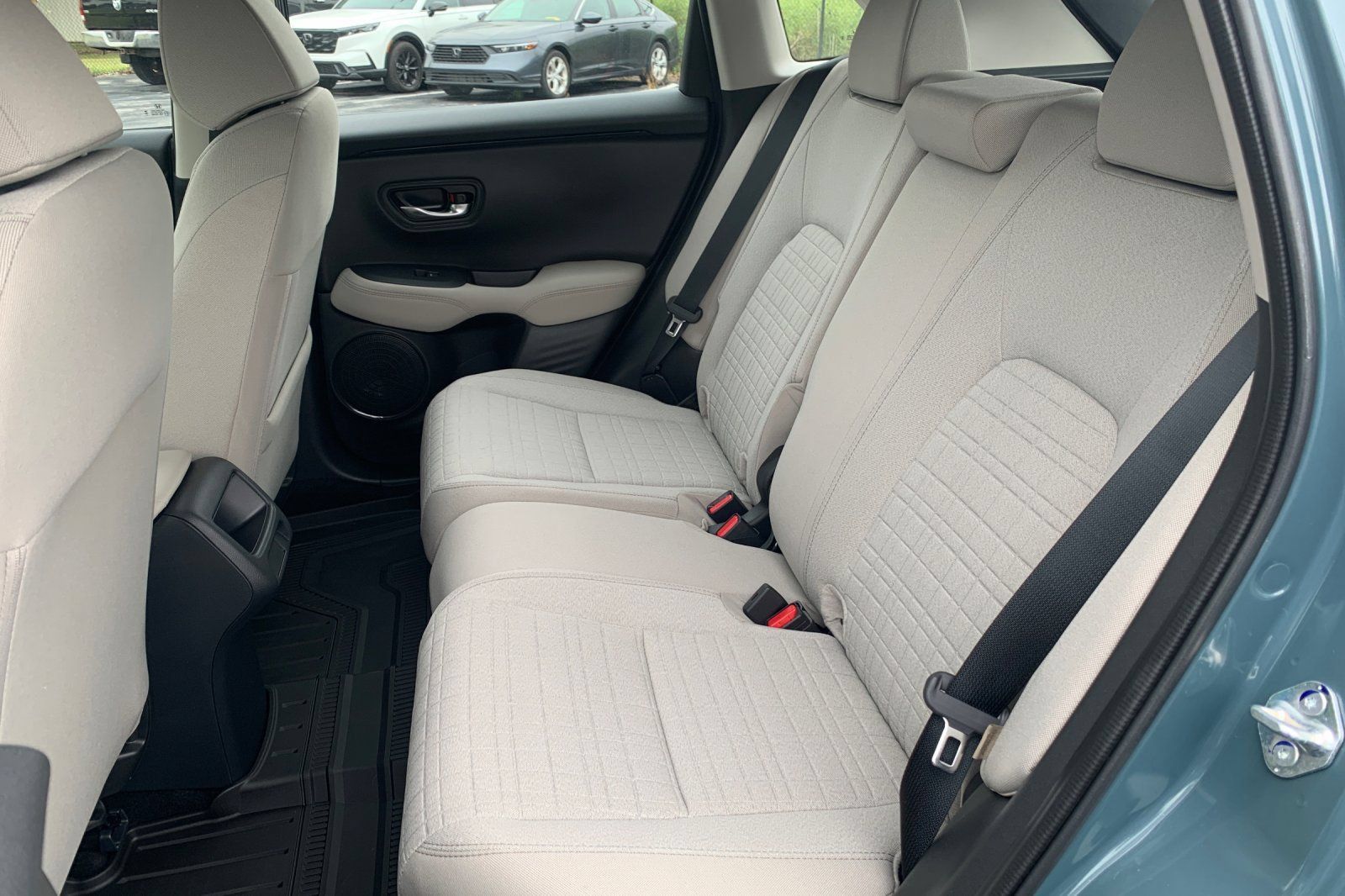 Used 2025 Honda HR-V LX image 15