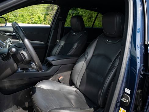 Used 2019 Cadillac XT4 Premium Luxury FWD image 15