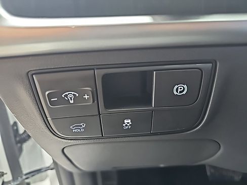 New 2026 Hyundai Tucson Limited image 16