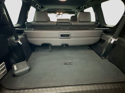 Used 2023 Lexus GX 460 Premium w/ Premium Plus Package AWD/4WD image 30