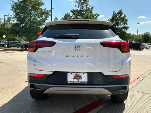Used 2025 Buick Encore GX Preferred FWD image 7