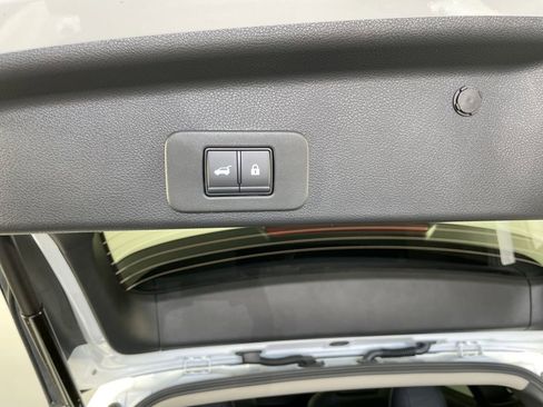 New 2025 Nissan Murano SV image 10