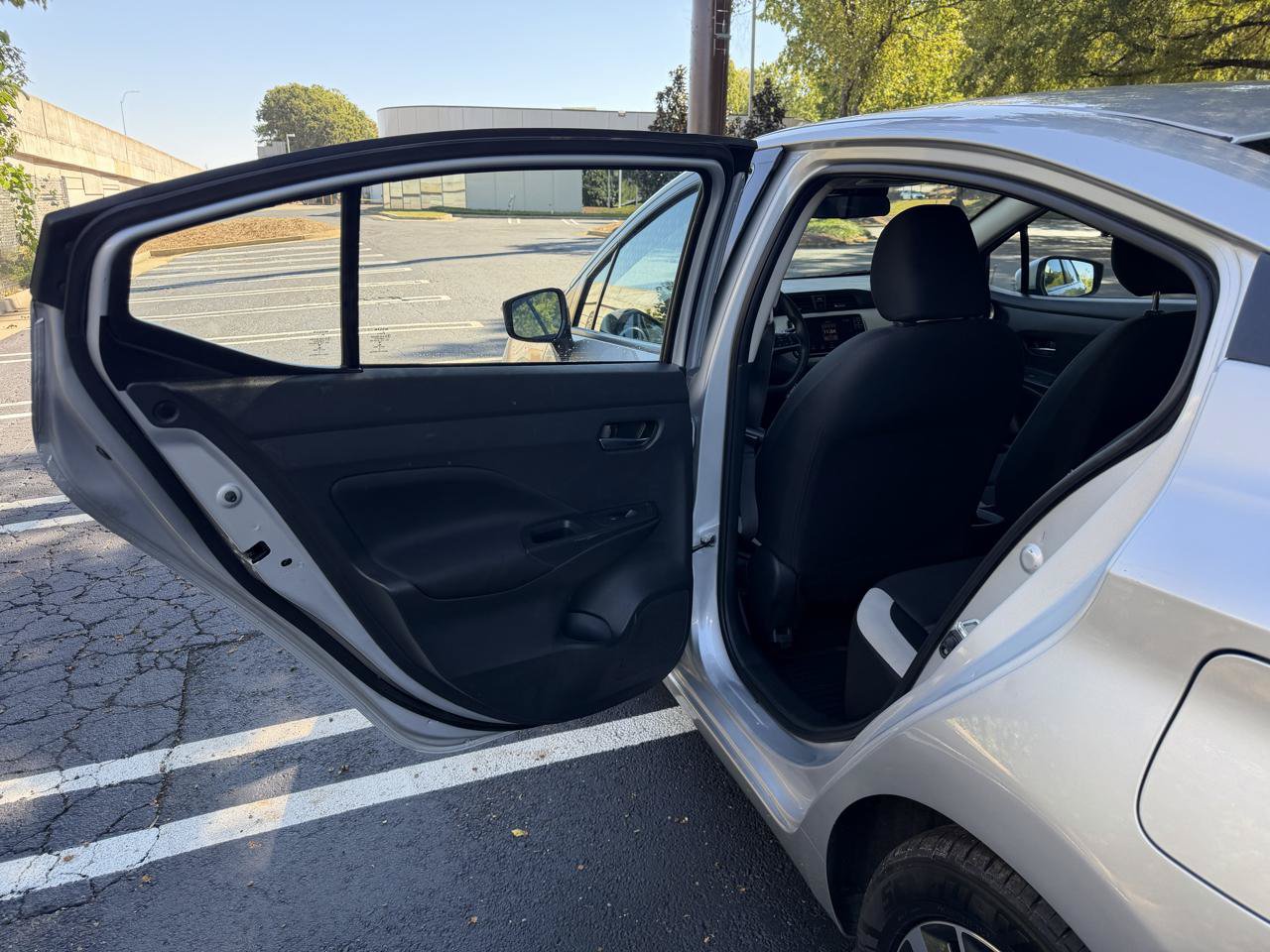 Used 2021 Nissan Versa SV FWD image 12