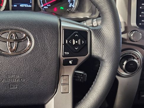Used 2024 Toyota 4Runner Limited AWD/4WD image 29