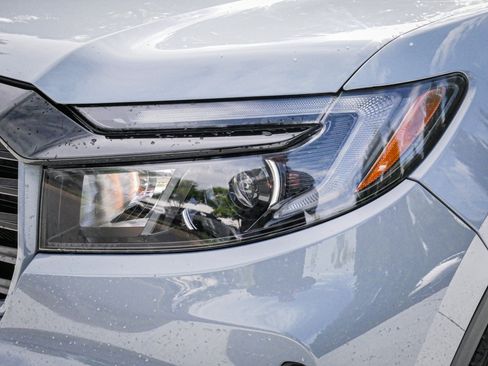 Used 2023 Honda Ridgeline Sport image 6