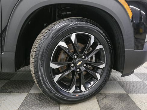 Used 2021 Chevrolet TrailBlazer LT w/ Convenience Package image 14
