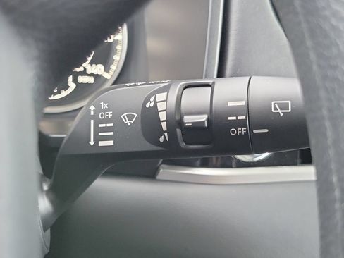 Used 2026 Mitsubishi Outlander ES FWD image 32