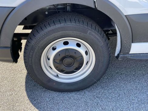 New 2025 Ford Transit 250 Low Roof image 4