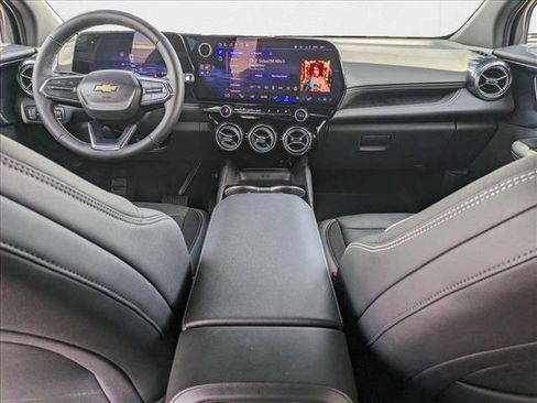 New 2025 Chevrolet Blazer EV LT image 14