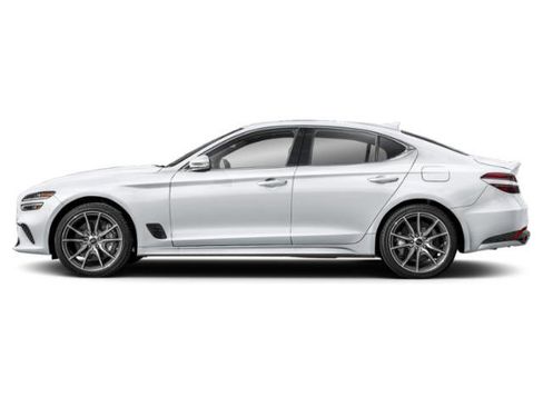 Used 2025 Genesis G70 2.5T image 3