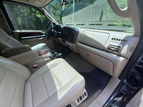 Used 2006 Ford F350 Lariat AWD/4WD image 26